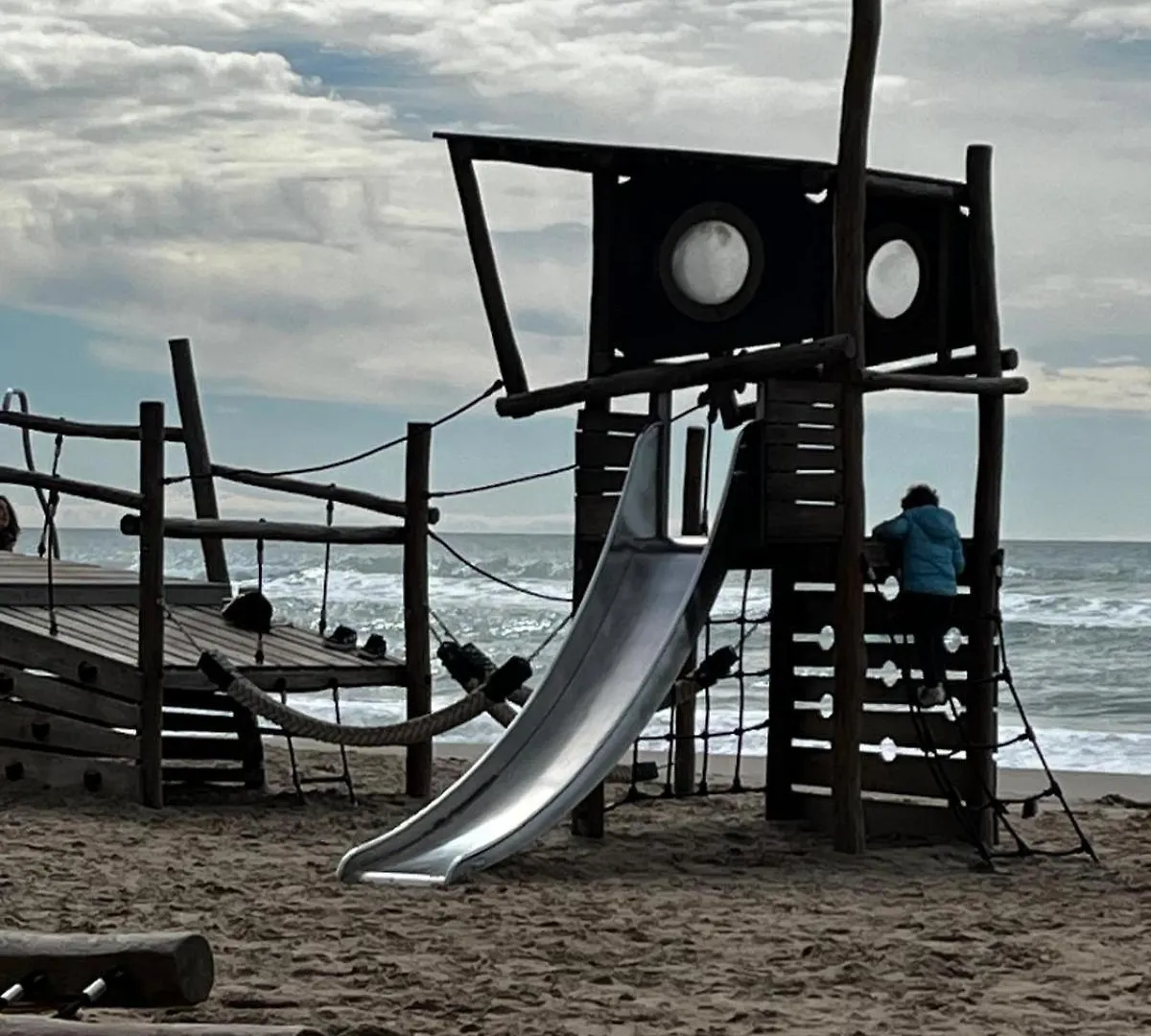 Acogedor Y Amplio Apartamento Familiar A Pie De Playa Calafell