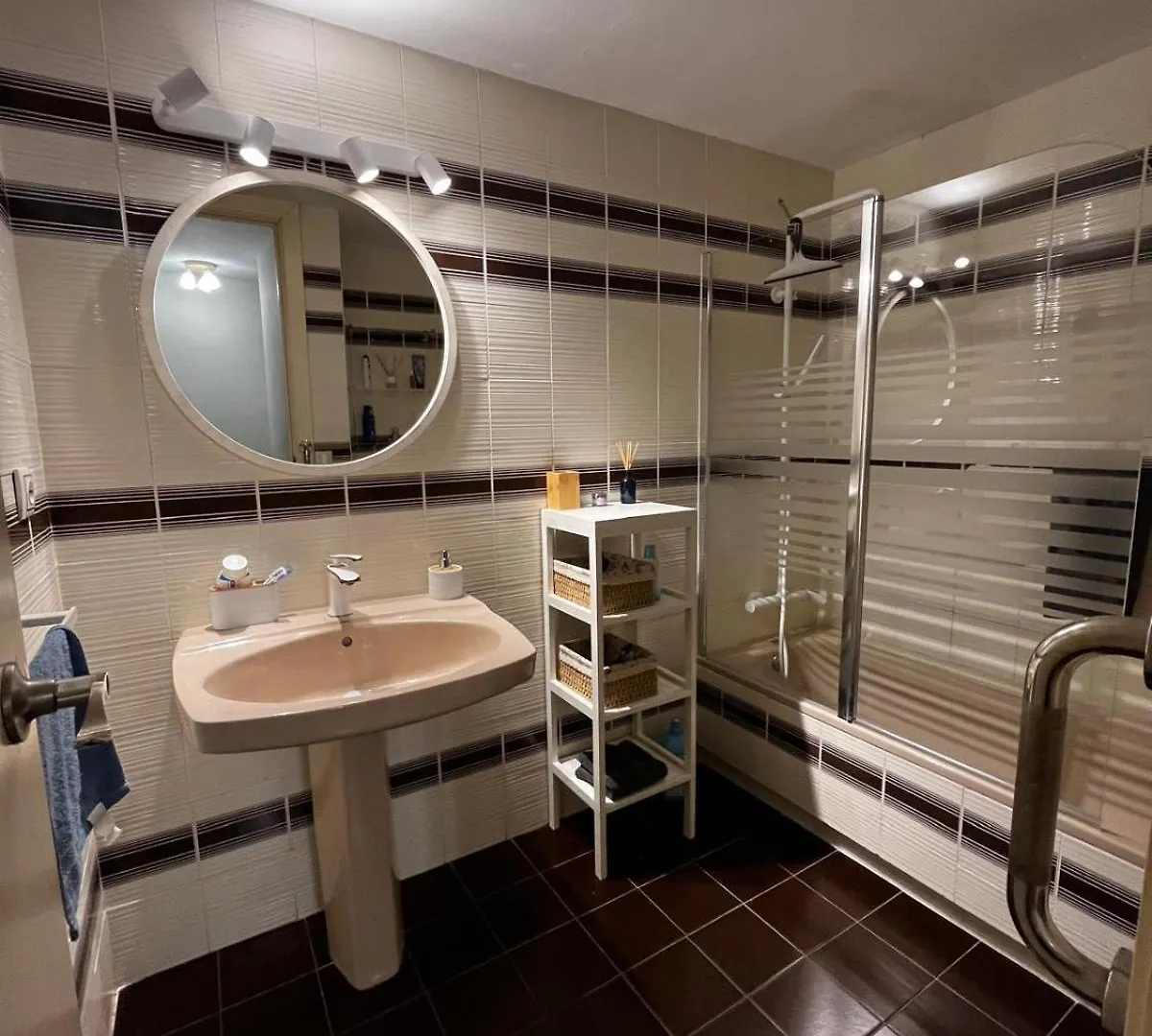 Acogedor Y Amplio Apartamento Familiar A Pie De Playa Calafell